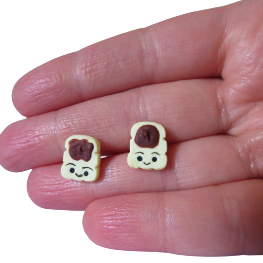 Toastie With Chocolate Spread Studs - Kawaii Edition
