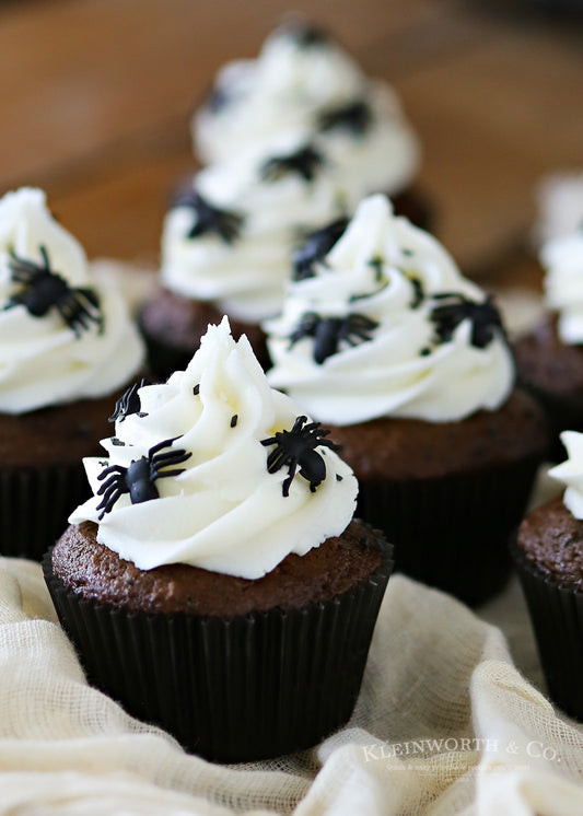 Halloween-Decked Cupcakes! (Last Halloween Post Of The Year)